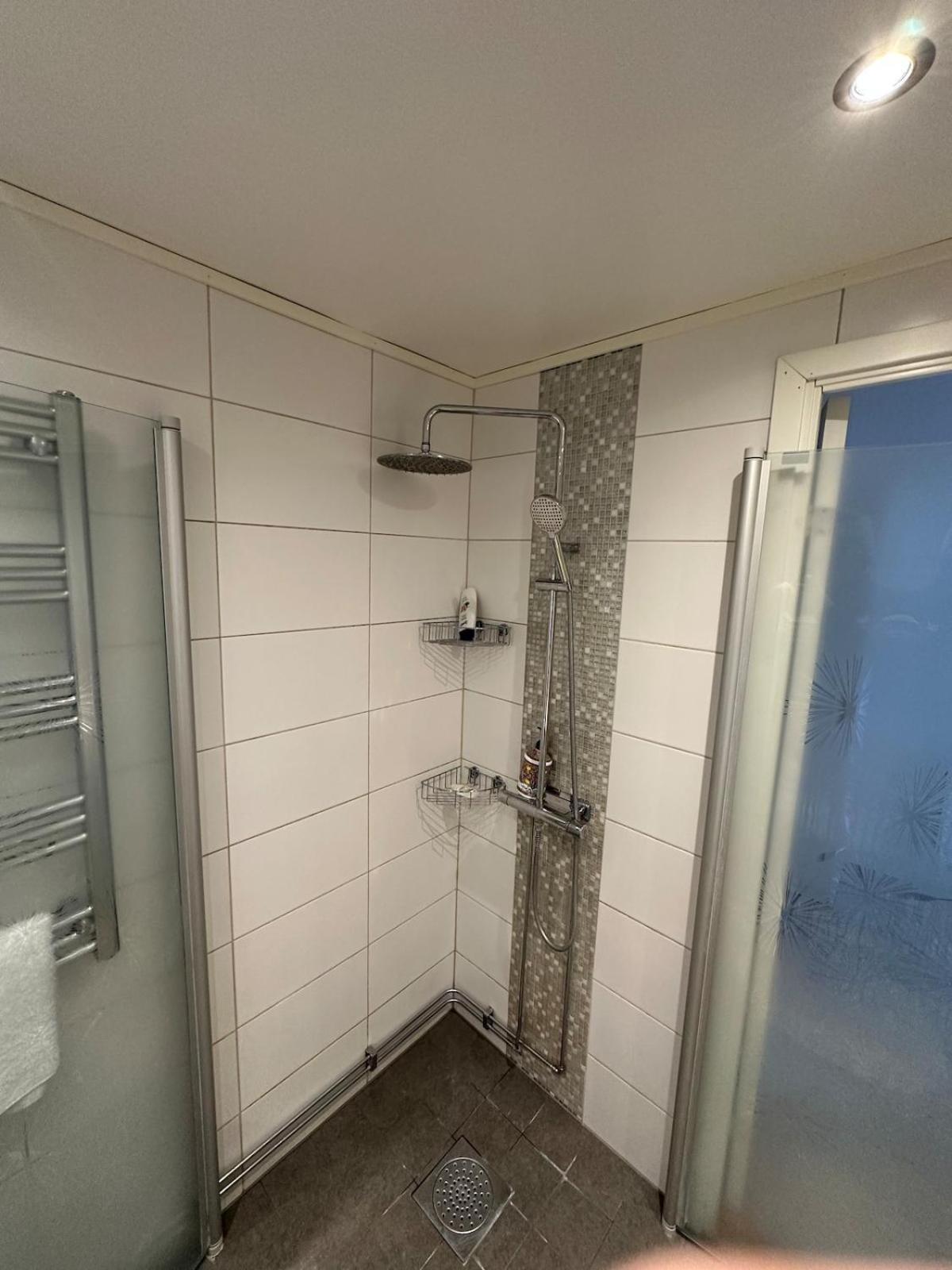 Ulvaklev Guesthouse Angelsberg ภายนอก รูปภาพ